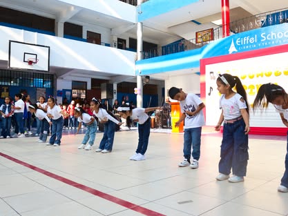 584031944_1412509360878088_5696094488746059333_n Festival de Idiomas Eiffel Schools 2025