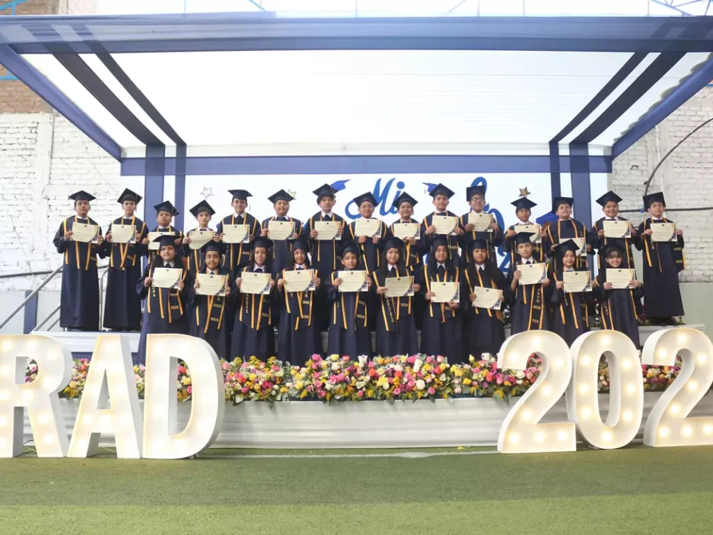 607221746-1446571534138537-7927661472392842856-n-copy-1024x768 Graduación 2025