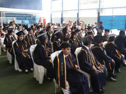 607374467-1446571024138588-4517304884038155022-n-copy Graduación 2025